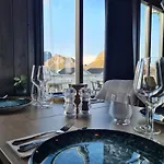 Lofoten Bryggehotell As * Vaeroy