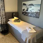Lofoten Bryggehotell As Отель Vaeroy