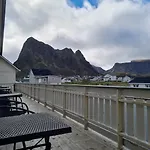Lofoten Bryggehotell As * Vaeroy