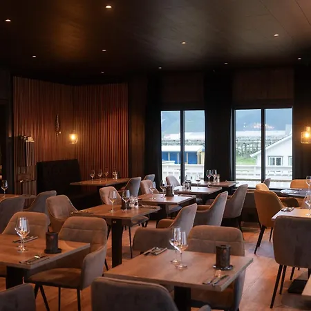 ホテル Lofoten Bryggehotell As *