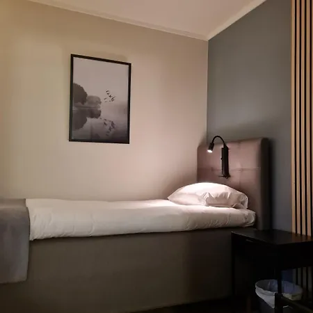 Lofoten Bryggehotell As Hotel Vaeroy